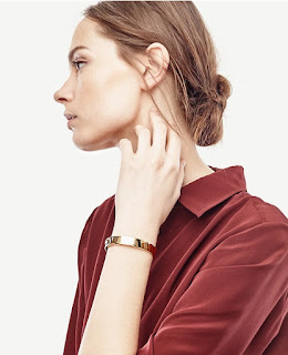  Classy Bangle with a Polished Look