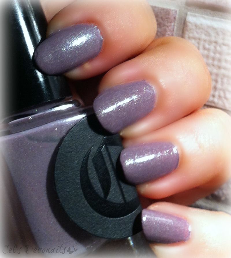 Cirque nail polish, my new nail polish love Dizzy Miss Lizzi