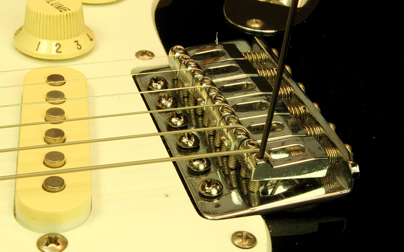 Nerd Club Setting up a stratocaster guitar and trussrod