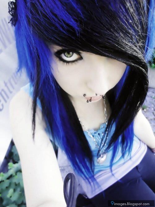 Emo Girl Scene Blue Hair Cute Brunette Pretty