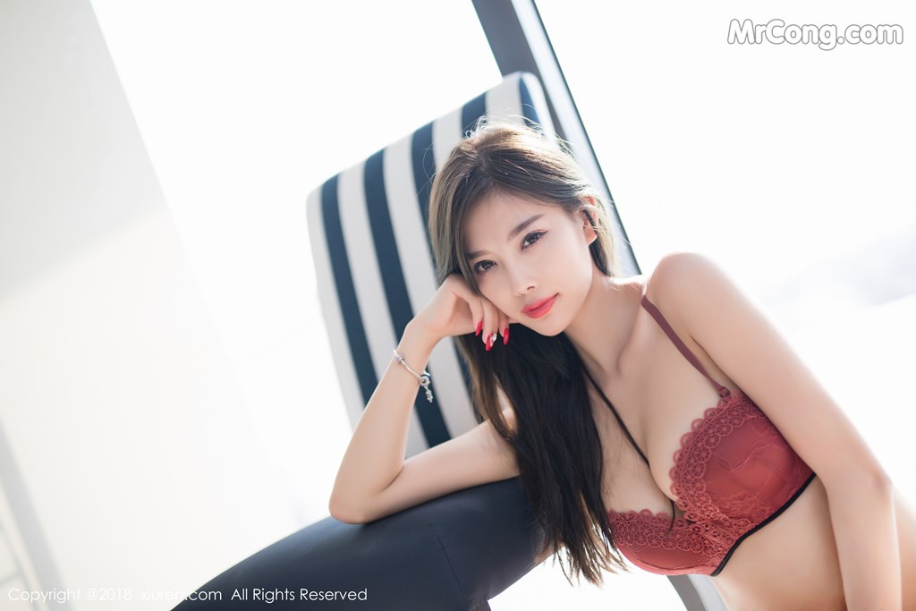 XIUREN No.1196: Model Yang Chen Chen (杨晨晨 sugar) (53 photos)