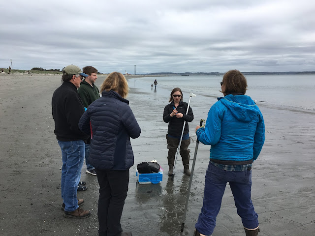 Laura Hermanson of Ecology trains Port Townsend Marine Science Center volunteers.