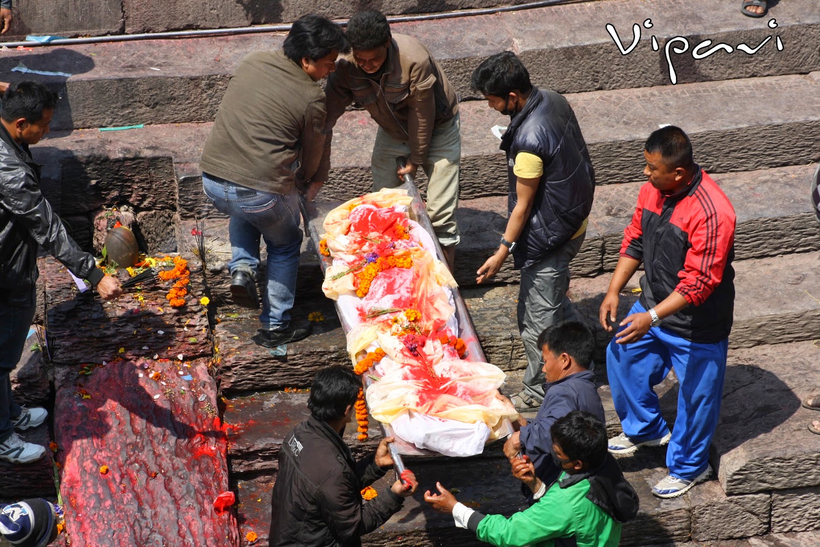 ritos funerarios hindúes 06