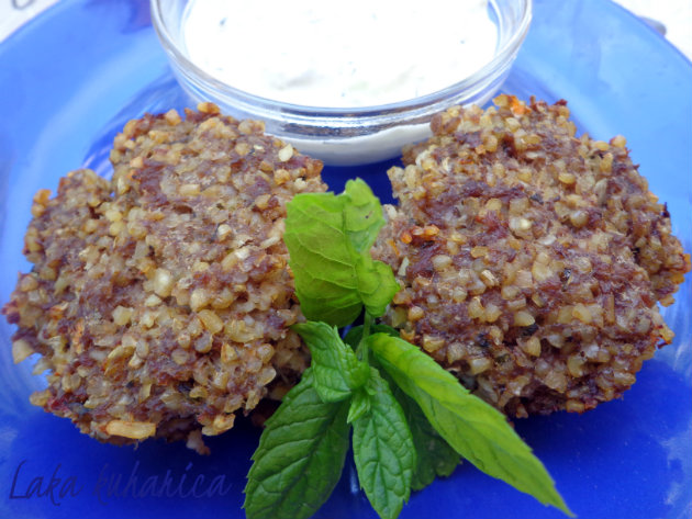 Lebanese kibbeh by Laka kuharica: delicious patties are an easy version of the traditional Lebanese kibbeh.