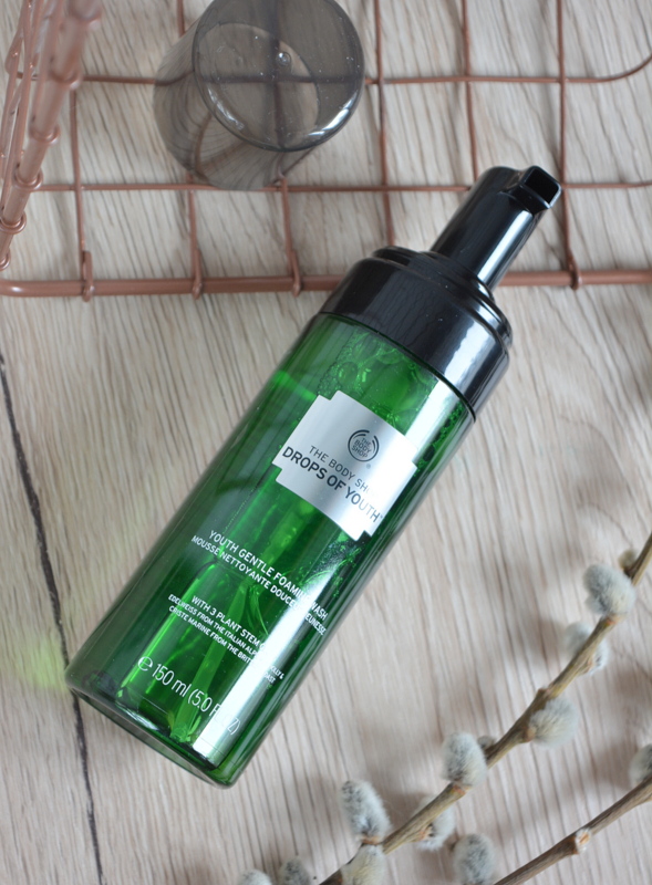 The Body Shop Drops of Youth Gentle Foaming Wash & Lip Juicer Beauty