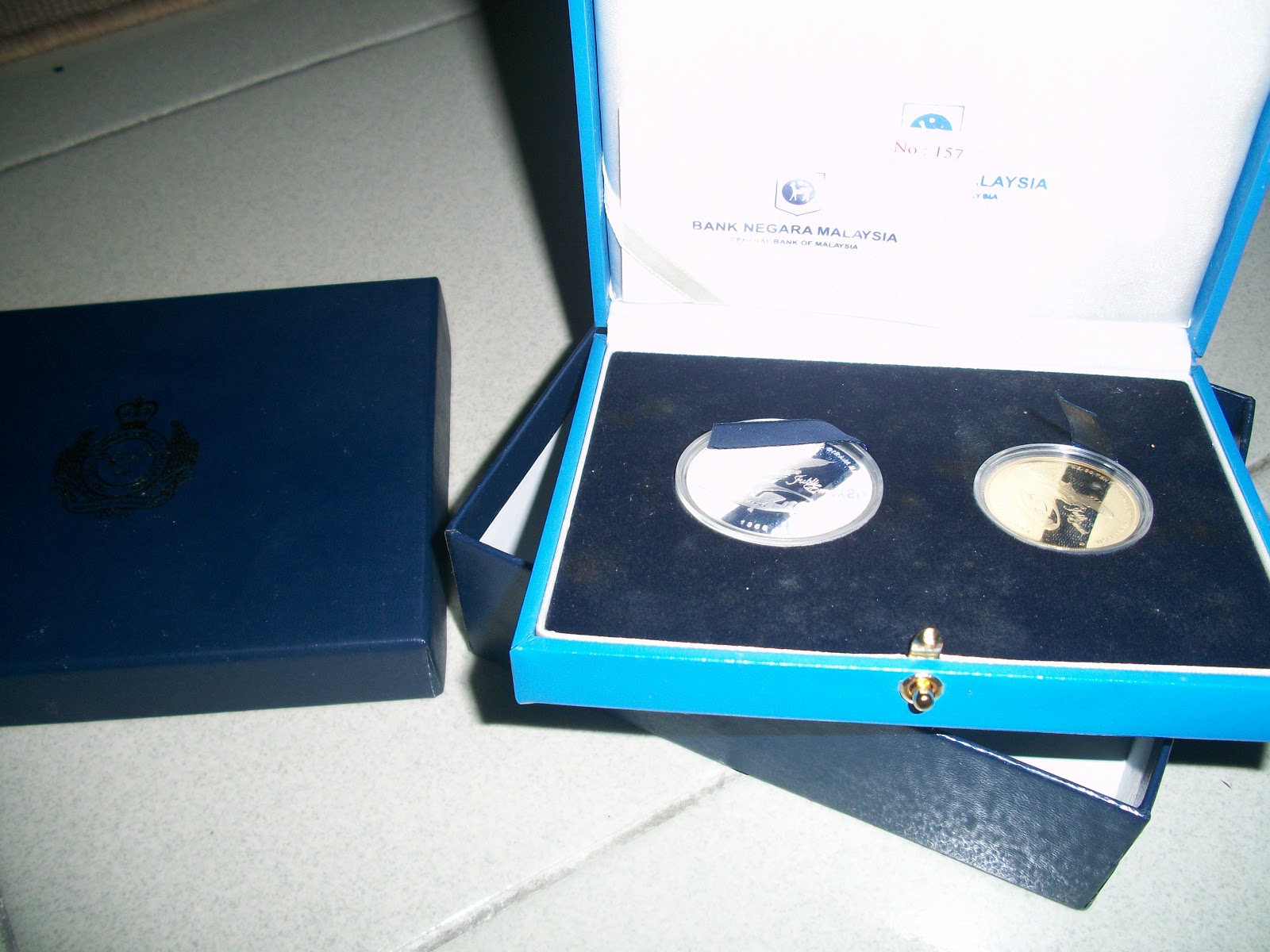 Collectible items set of two 2008 malaysia 50 years malaysian air 