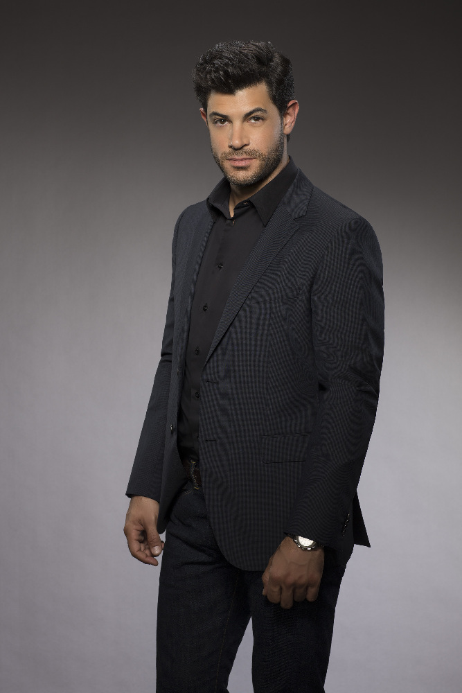 Damon Dayoub movies list and roles (Gotham Knights Season 1, Chicago