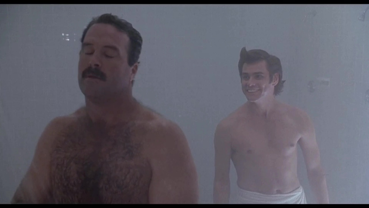 ausCAPS: Jim Carrey nude in Ace Ventura: Pet Detective