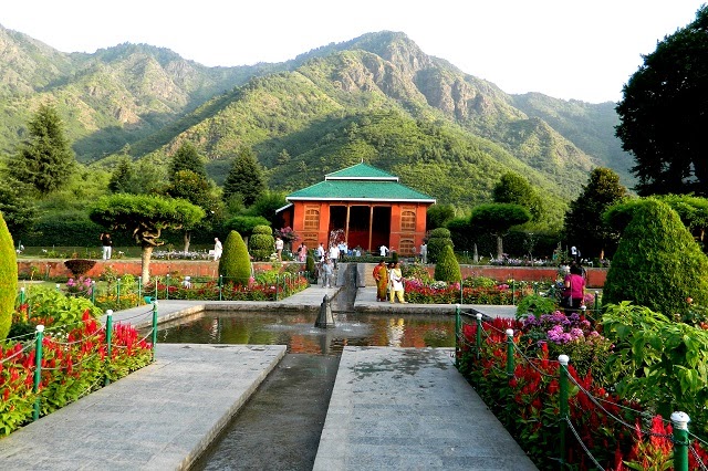 Chashme Shahi -One of the most popular Mughal Gardens in Jammu and Kashmir