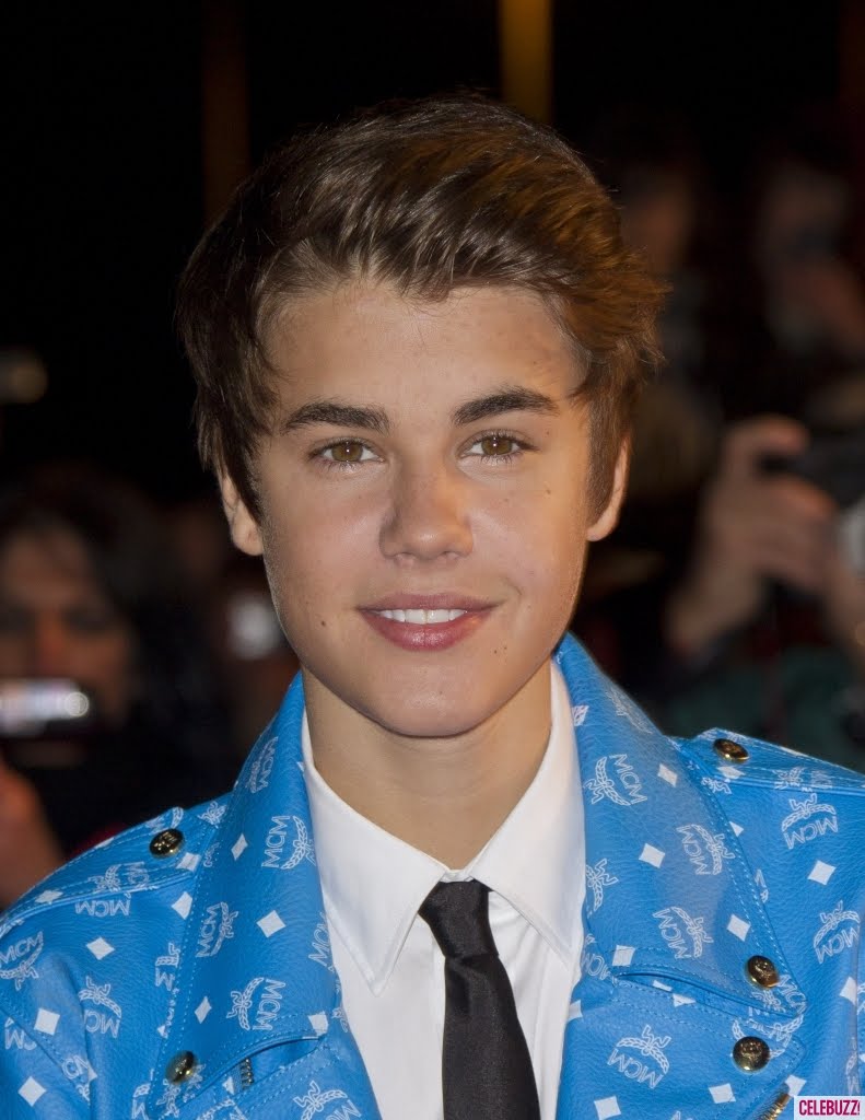 Hollywood Top Actress and Acters: Justin Bieber Profile 