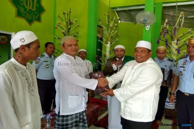 Subhanallah! Tiga Warga Binaan di Lapas Ini jadi Hafiz Terbaik Subhanallah! Tiga Warga Binaan di Lapas Ini jadi Hafiz Terbaik