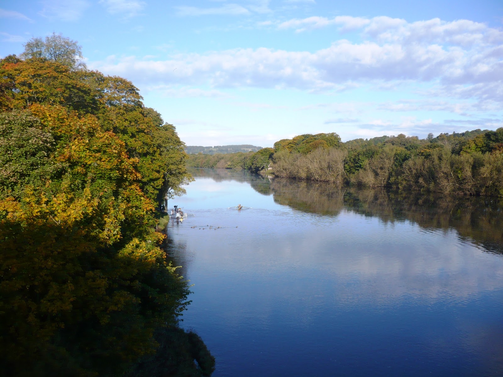 http://2.bp.blogspot.com/-NVy_yeJnINE/UIs9nZMvvSI/AAAAAAAABqo/H2cIfcYmMOw/s1600/River+Tyne+at+Hexham.JPG