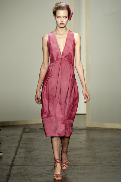 Entertainment News: Donna Karan Spring Summer dress fashion 2013