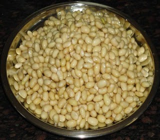 boiled soya beans
