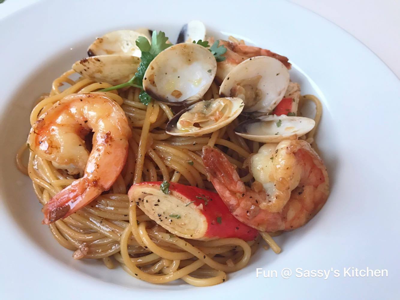 Plate & Palate: Black Pepper Seafood Pasta by Angela Seah Thulin