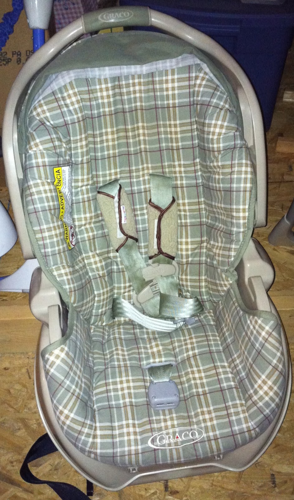 Want My Kids' Stuff? Graco Infant Car Seat & Add'l Bases