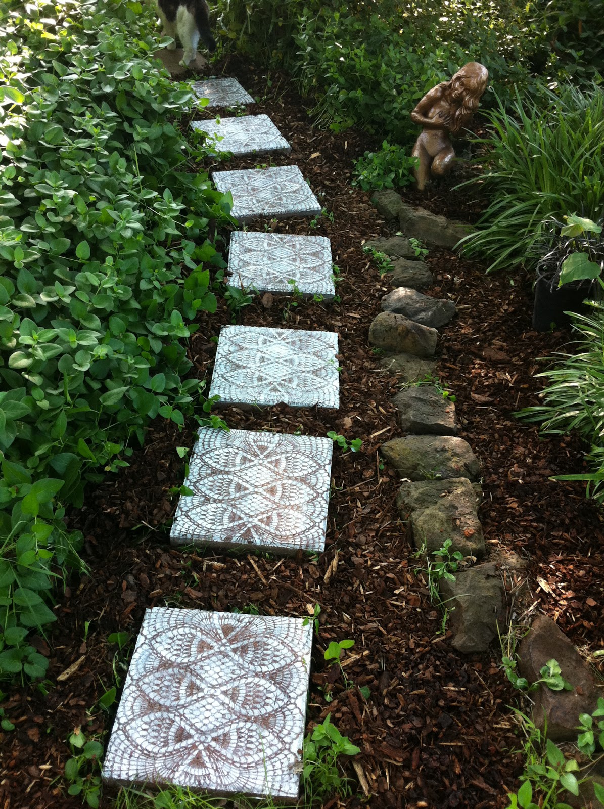 Mindful Matters: How to Make Lace-like Stepping Stones Mindful Matters: How to Make Lace-like Stepping Stones on Stepping Stone Patio Ideas id=27715