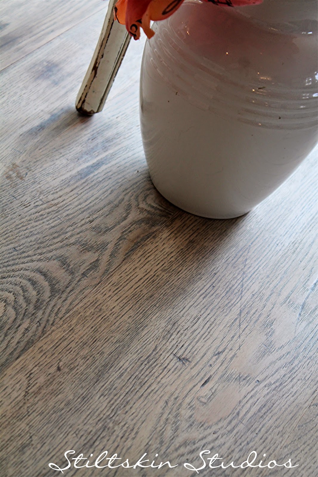 Stiltskin Studios Farmhouse Table and Ruffle Chairs
