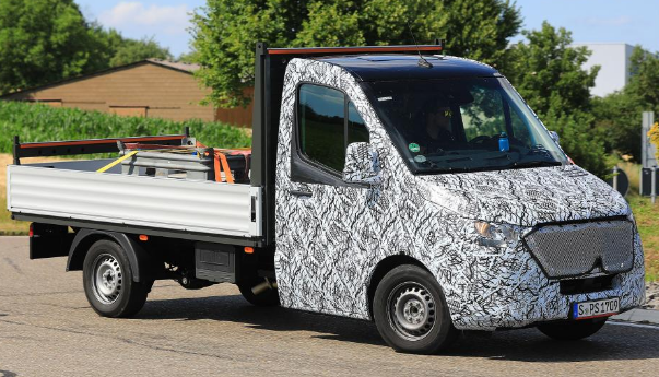 New 2018 Mercedes Sprinter van spied in flatbed form New 2018 Mercedes Sprinter van spied in flatbed form