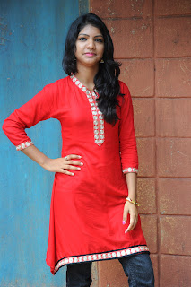 Vaishnavi Cute Pics [Andhrula Music] width=