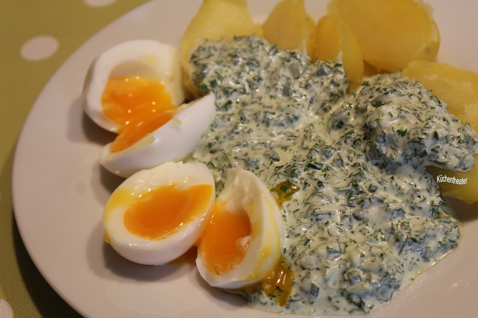 Küchentheater: Grüne Soße mit Ei