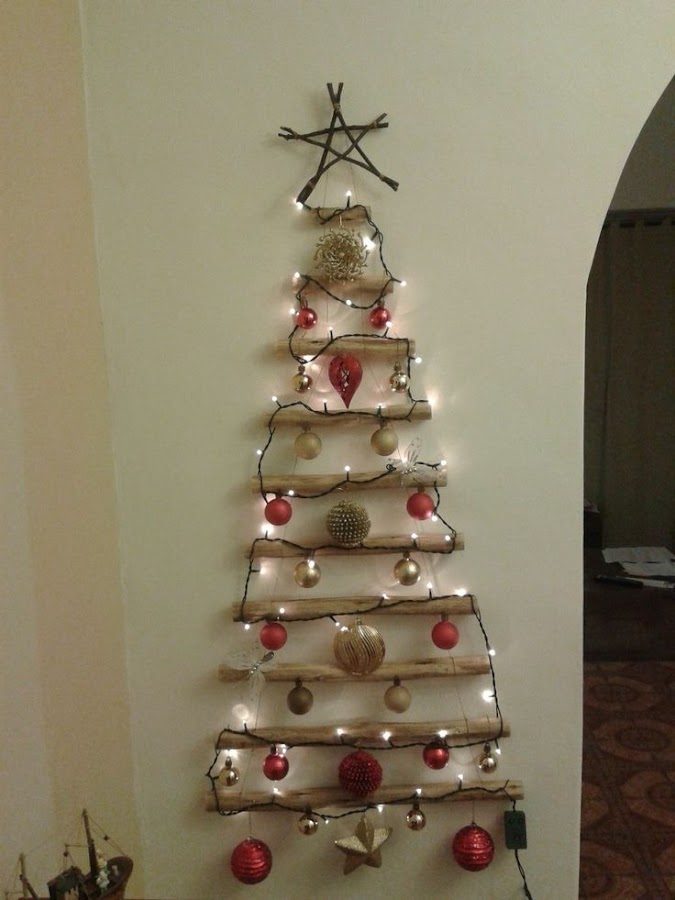 árbol de Navidad original con madera