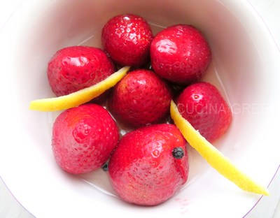 dessert di fragole alla vaniglia