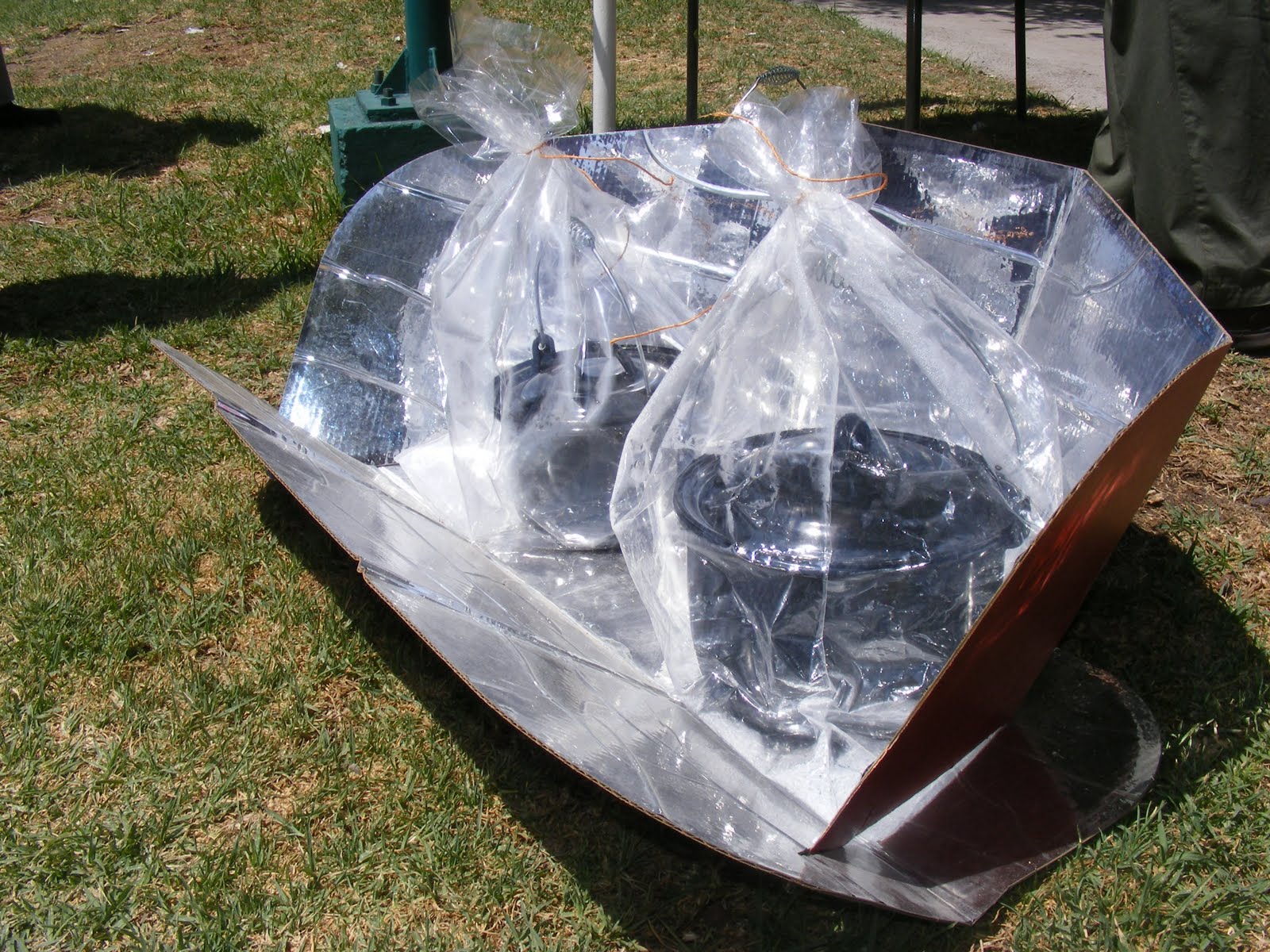 rumbos semanario Presentan estufas solares