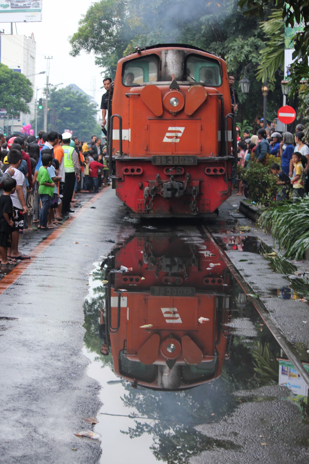 hasil karyaku "kereta tua" ~ sakti92