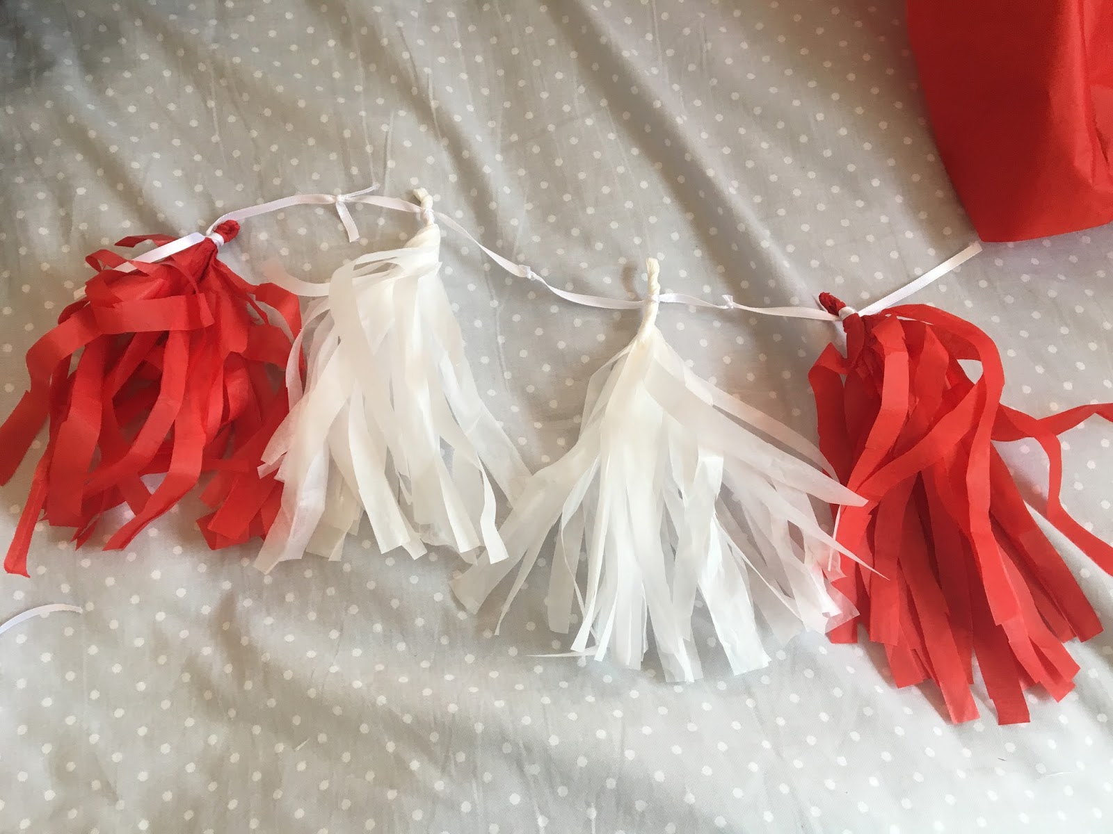 DIY Valentines Day Tassel Garland