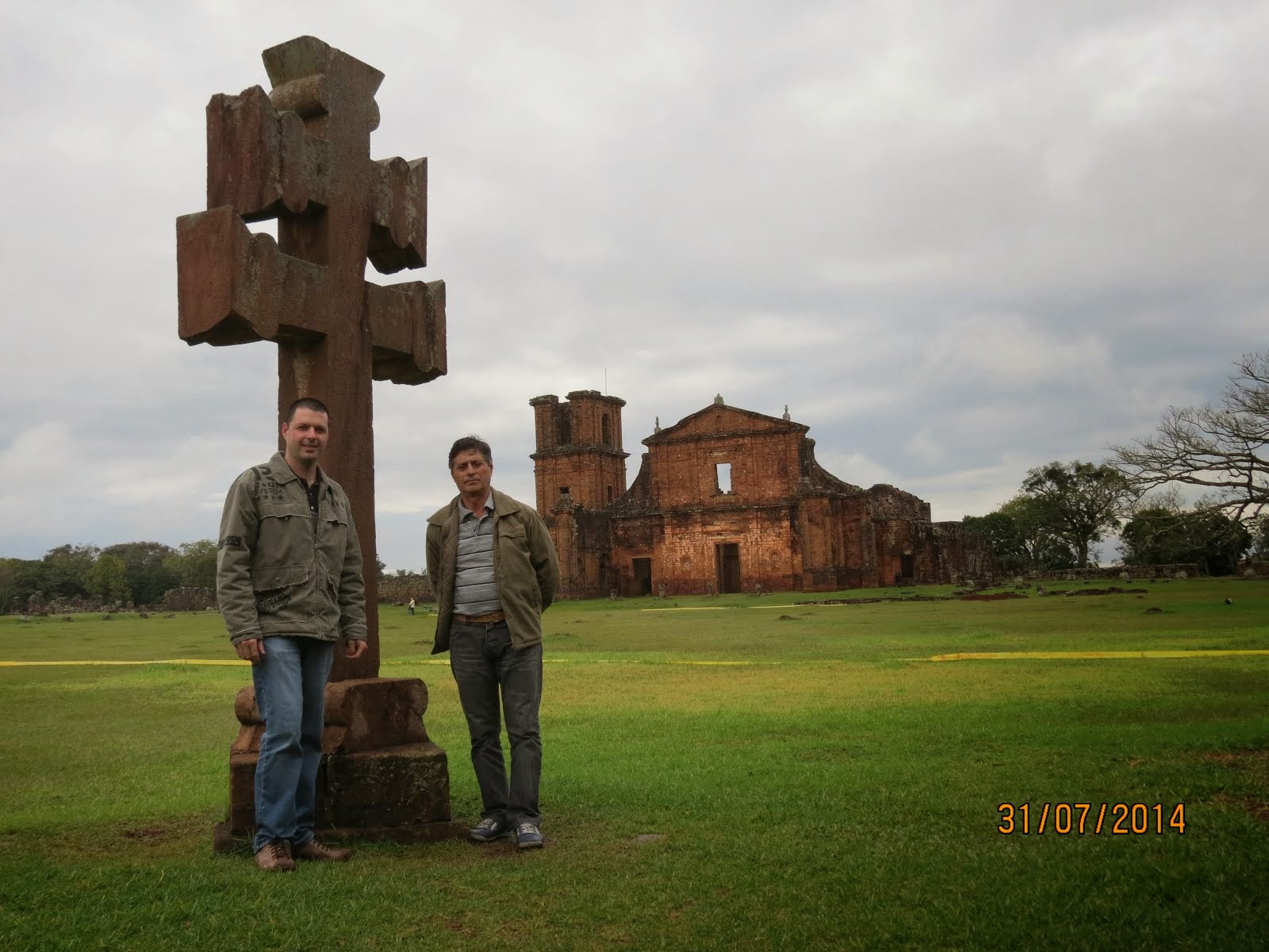 Nas ruínas de São Miguel das Missões RS