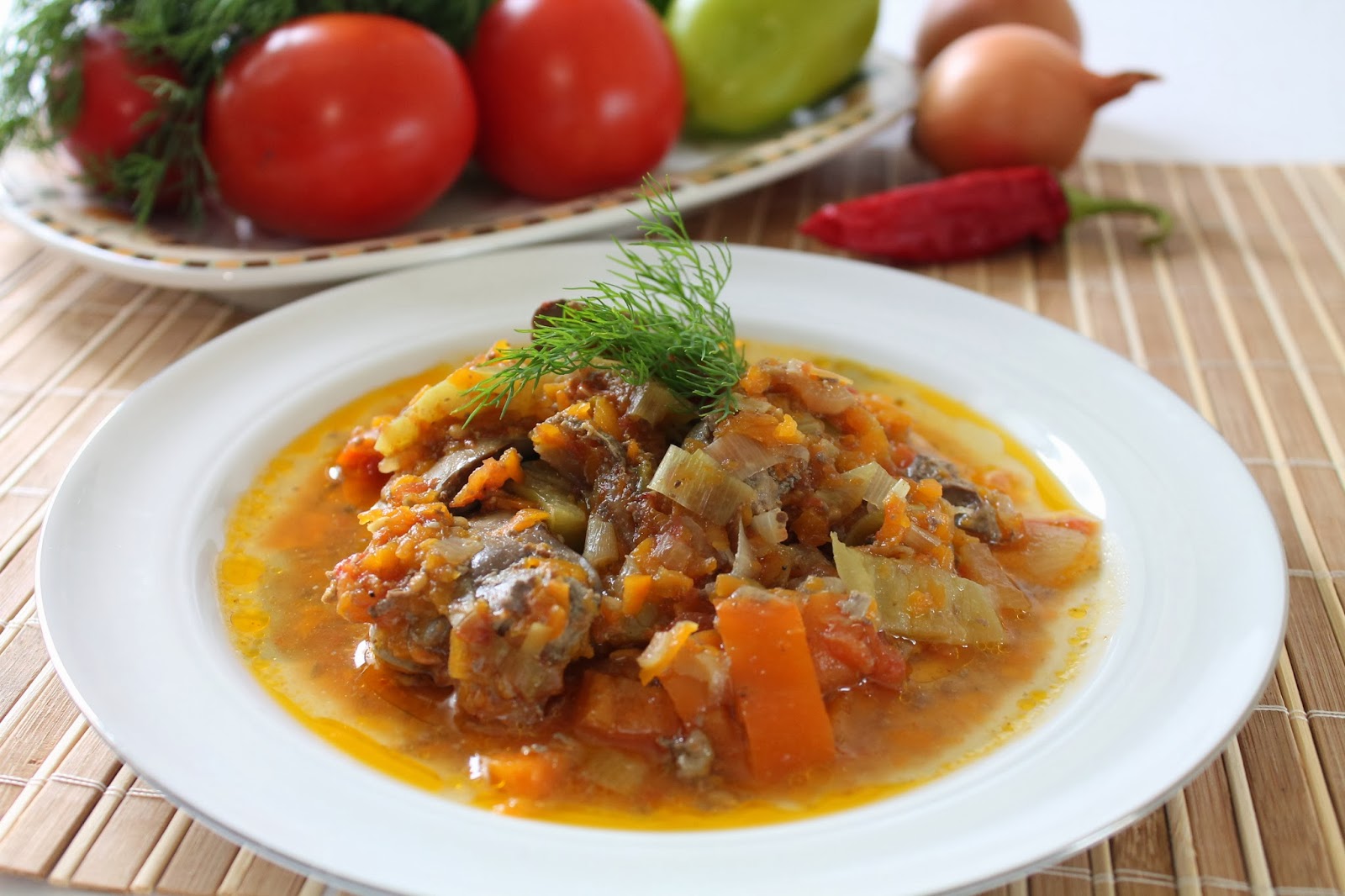 Тушеные овощи с печенью куриной