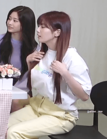 V라이브 묵직한 아이즈원 권은비