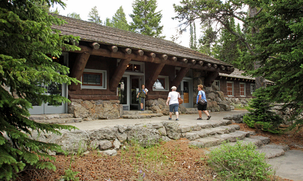 Centro de Visitantes Fishing Bridge (Yellowstone, Estados Unidos)