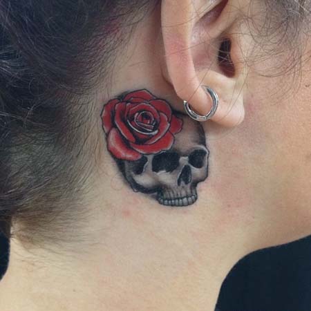 Tatuagens femininas atrás das orelhas Tatuagens femininas atrás das orelhas