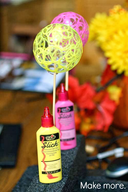 iLoveToCreate Blog DIY Neon Puffy Paint Ornaments