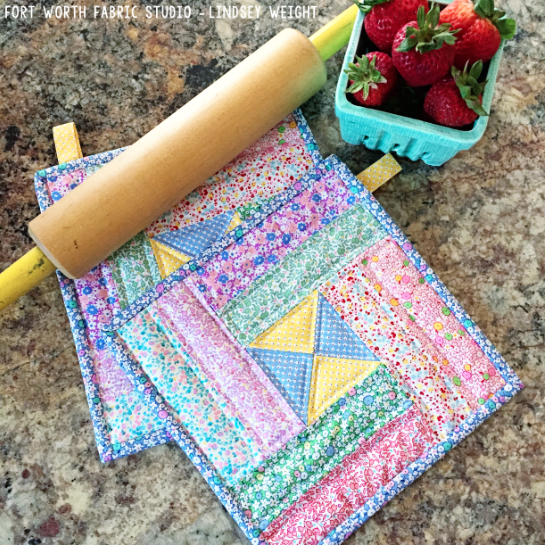 Fort Worth Fabric Studio June Mystery Project 2 {Pot Holder Tutorial}