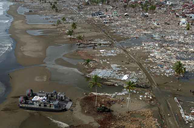 tindakan penyelamatan diri saat gempa tsunami