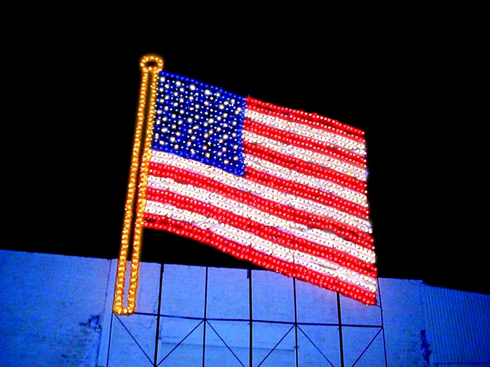 Crystal Valley Decorating, Inc Fourth Of July Commercial Decorations