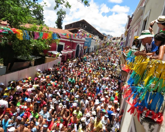 ACONTECE Prévia carnavalesca TOP em Olinda! Domingueira Nas Ladeiras