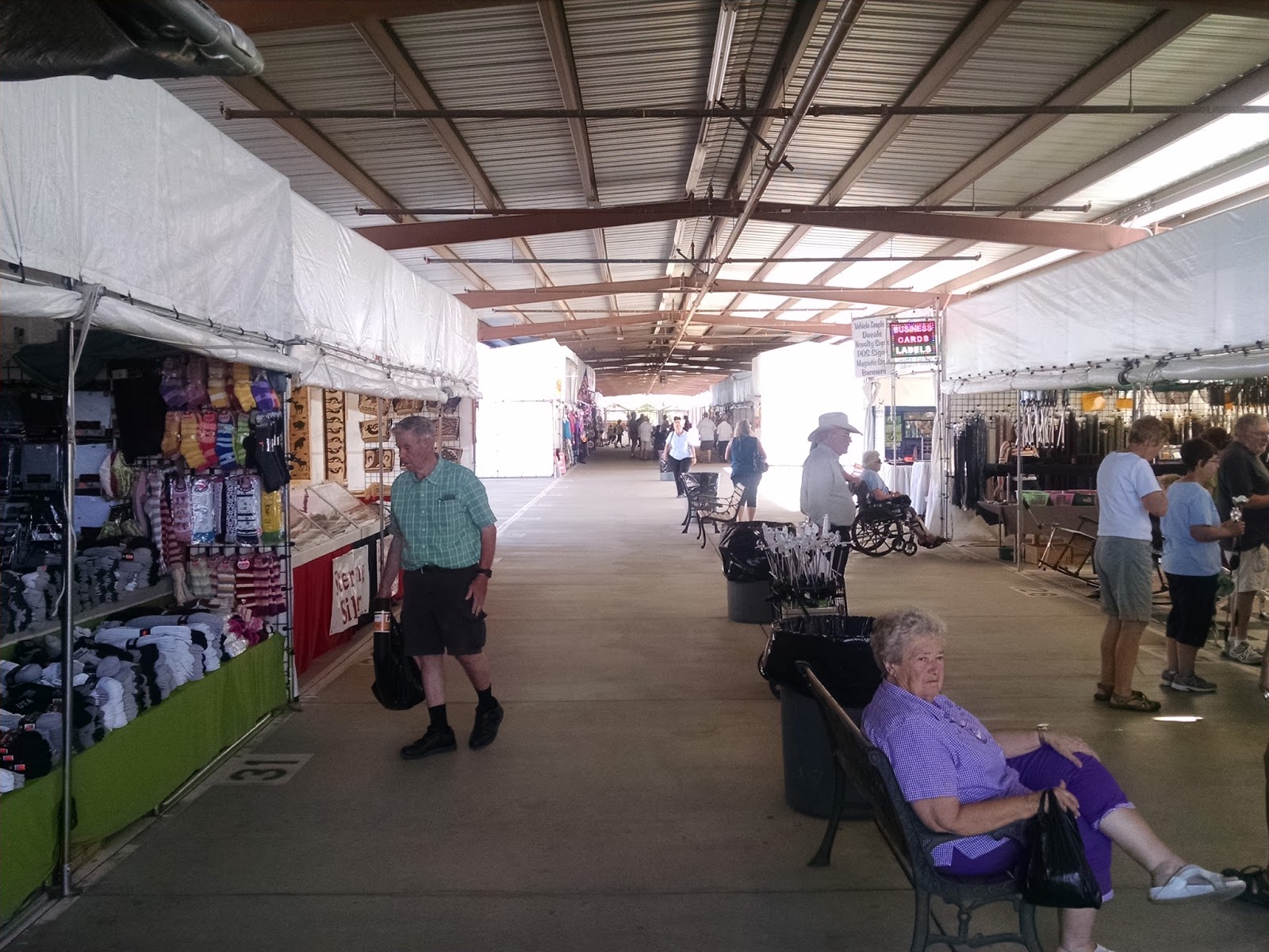 Bill & Karen's Excellent Traveling Adventures A Topnotch Flea Market