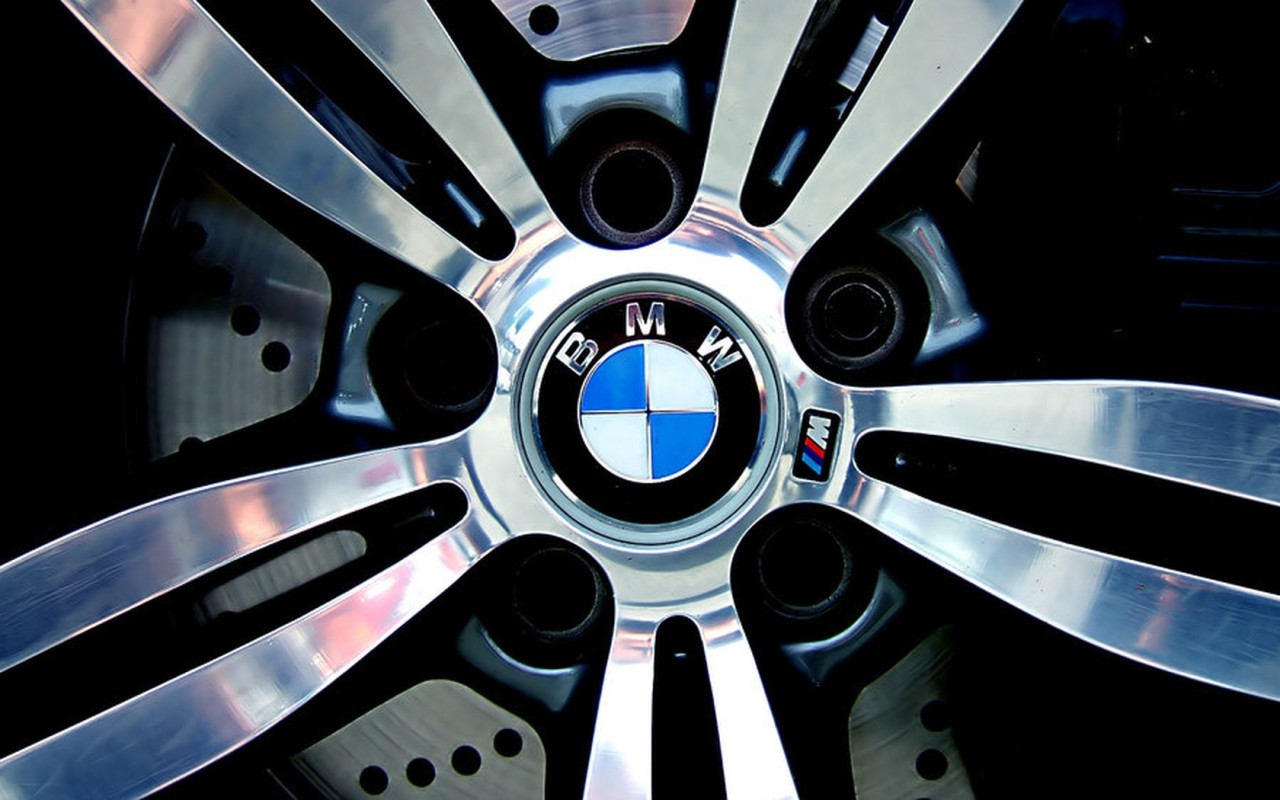 Meaning of bmw car logo #7