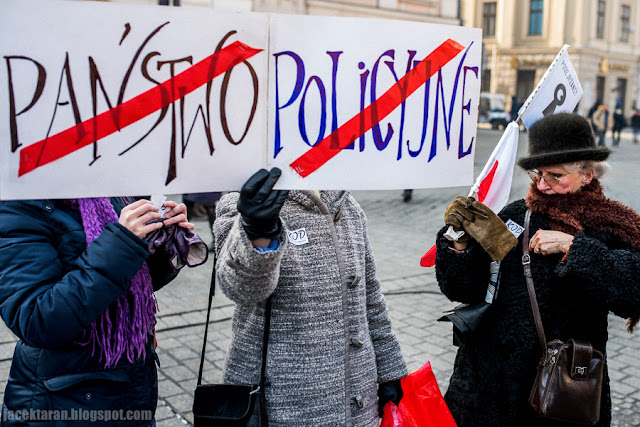 Demonstracja KOD Kraków - przeciwko inwigilacji , fot. Jacek Taran