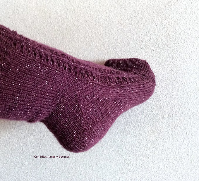 Con hilos, lanas y botones: Celebration Socks (Winters Weather Knits)