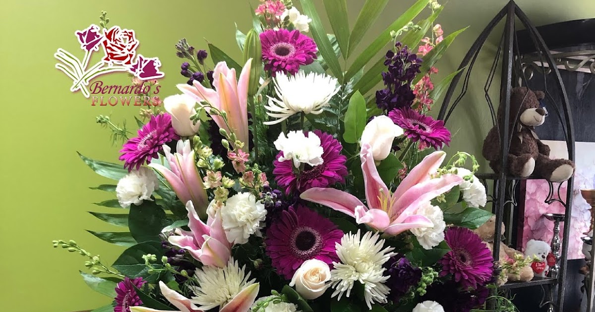 Bernardo's Flowers Deluxe Funeral Standing Spray