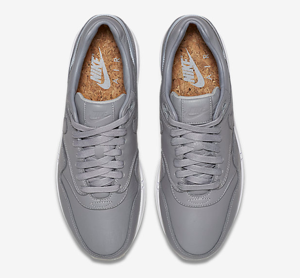 nikelab air max 1 deluxe