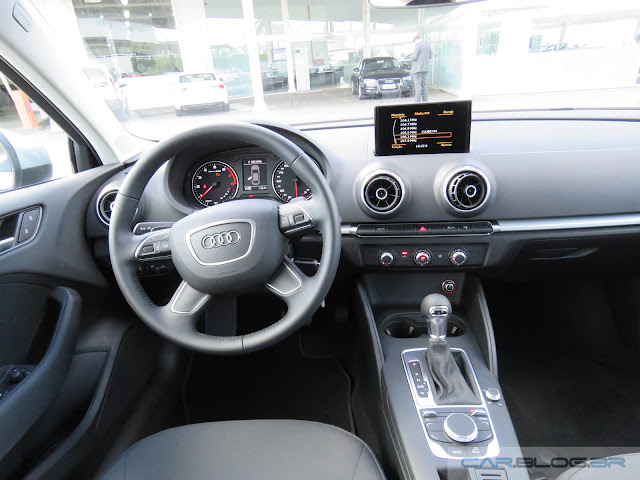 Audi A3 Sedan 1.4 Flex Ambiente - nacional - interior