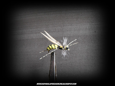 Moscas Para La Pesca Online: AVISPA COMÚN (Montaje)