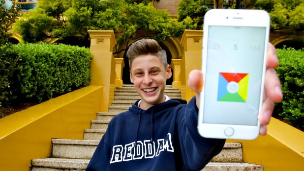 10 Pengusaha Muda Sukses di Usia Yang Masih Belasan Tahun 10 Pengusaha Muda Sukses di Usia Yang Masih Belasan Tahun