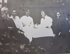 Niels P. Frederiksen, Yelva Lange, Sophie Høstrup ml. 1911
